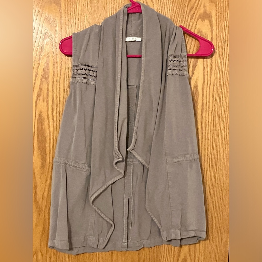Flow Vest